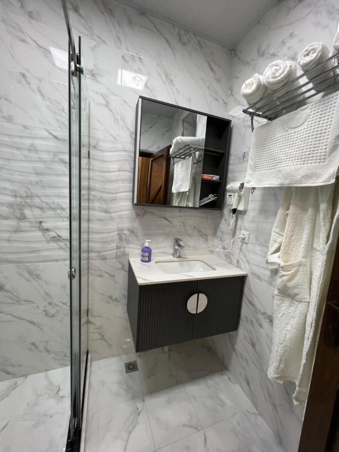 Hotel Sharq Dushanbe Exterior photo