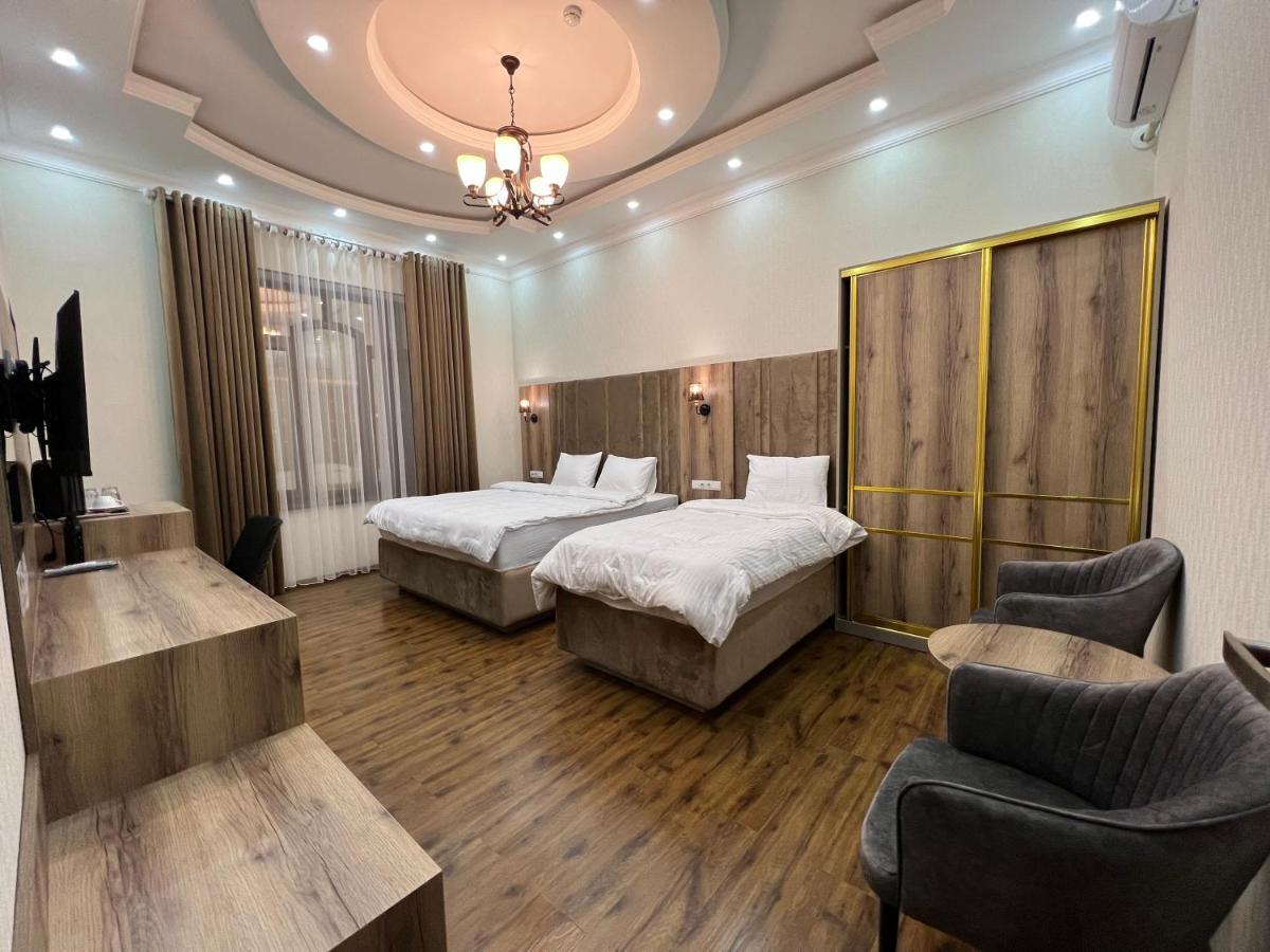 Hotel Sharq Dushanbe Exterior photo