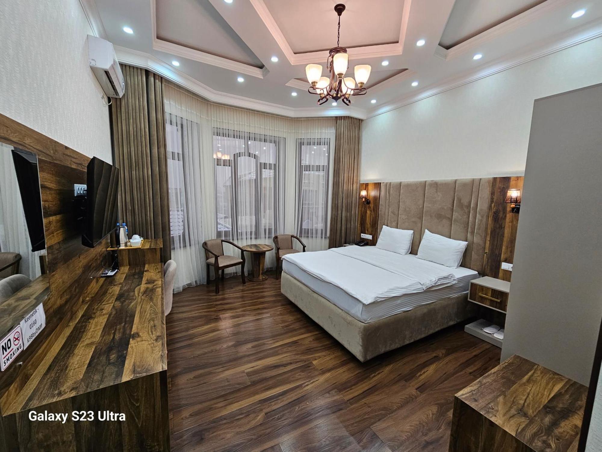 Hotel Sharq Dushanbe Exterior photo