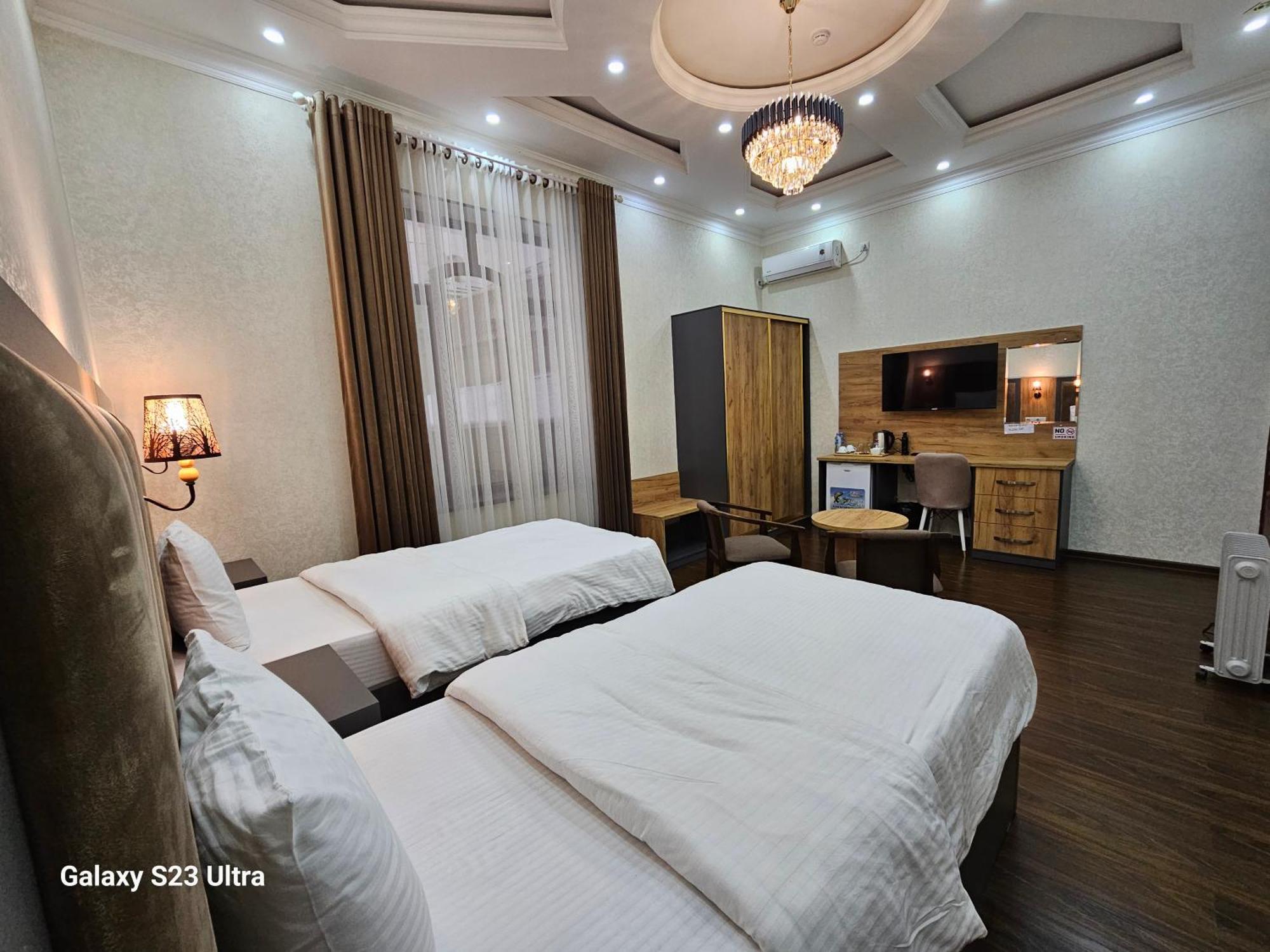 Hotel Sharq Dushanbe Exterior photo