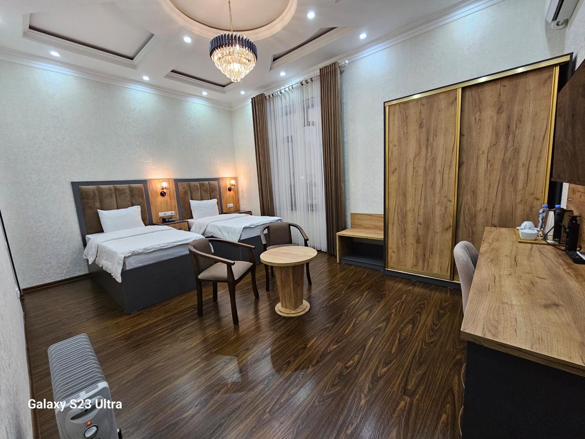 Hotel Sharq Dushanbe Exterior photo