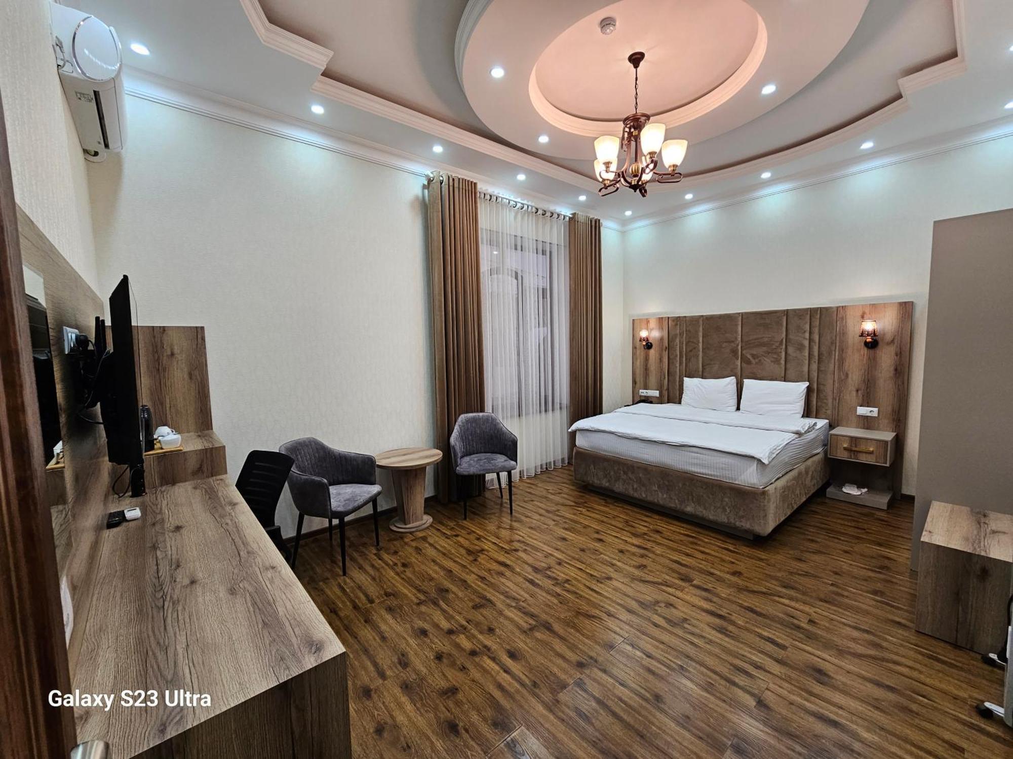 Hotel Sharq Dushanbe Exterior photo