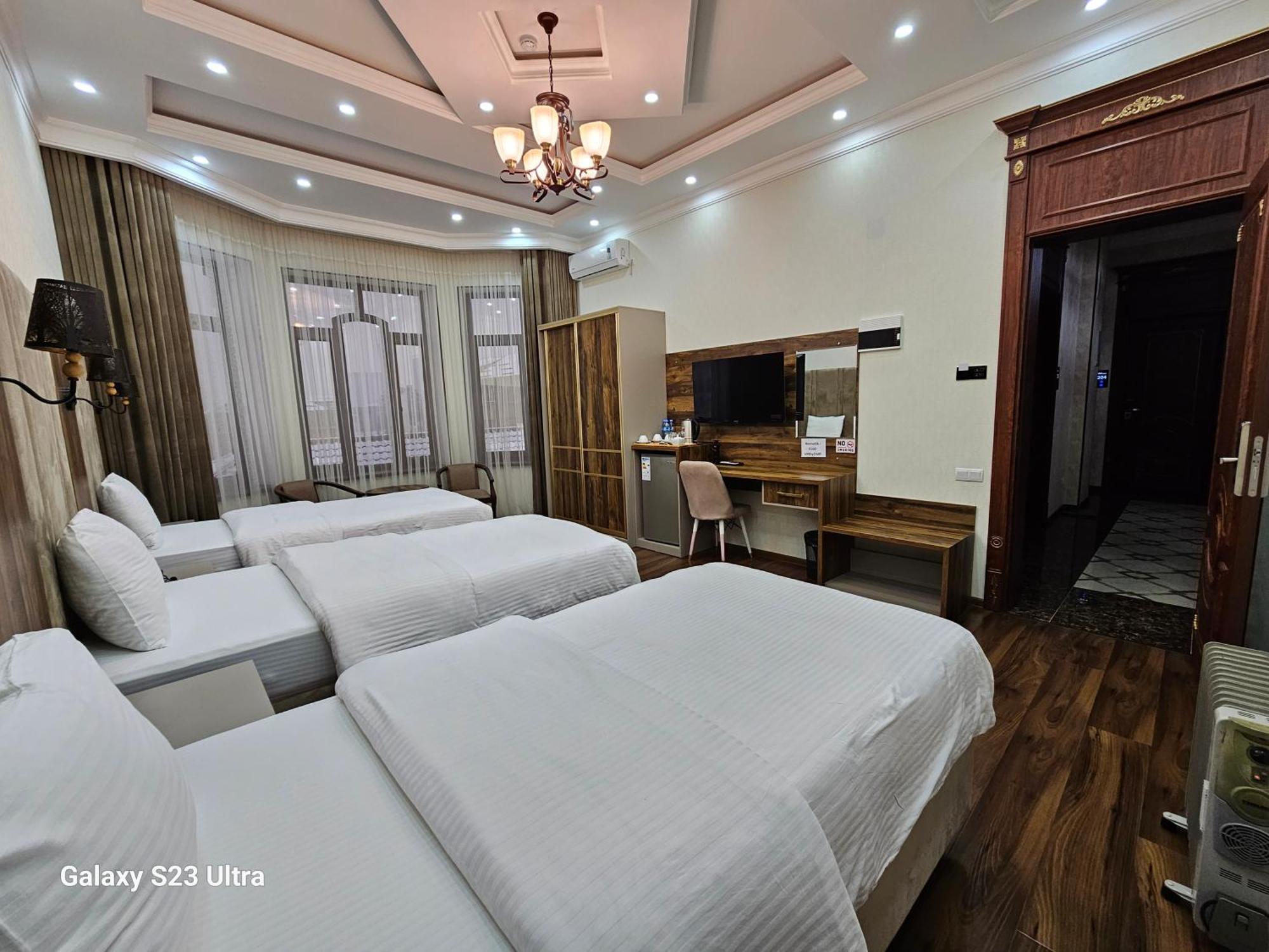 Hotel Sharq Dushanbe Exterior photo