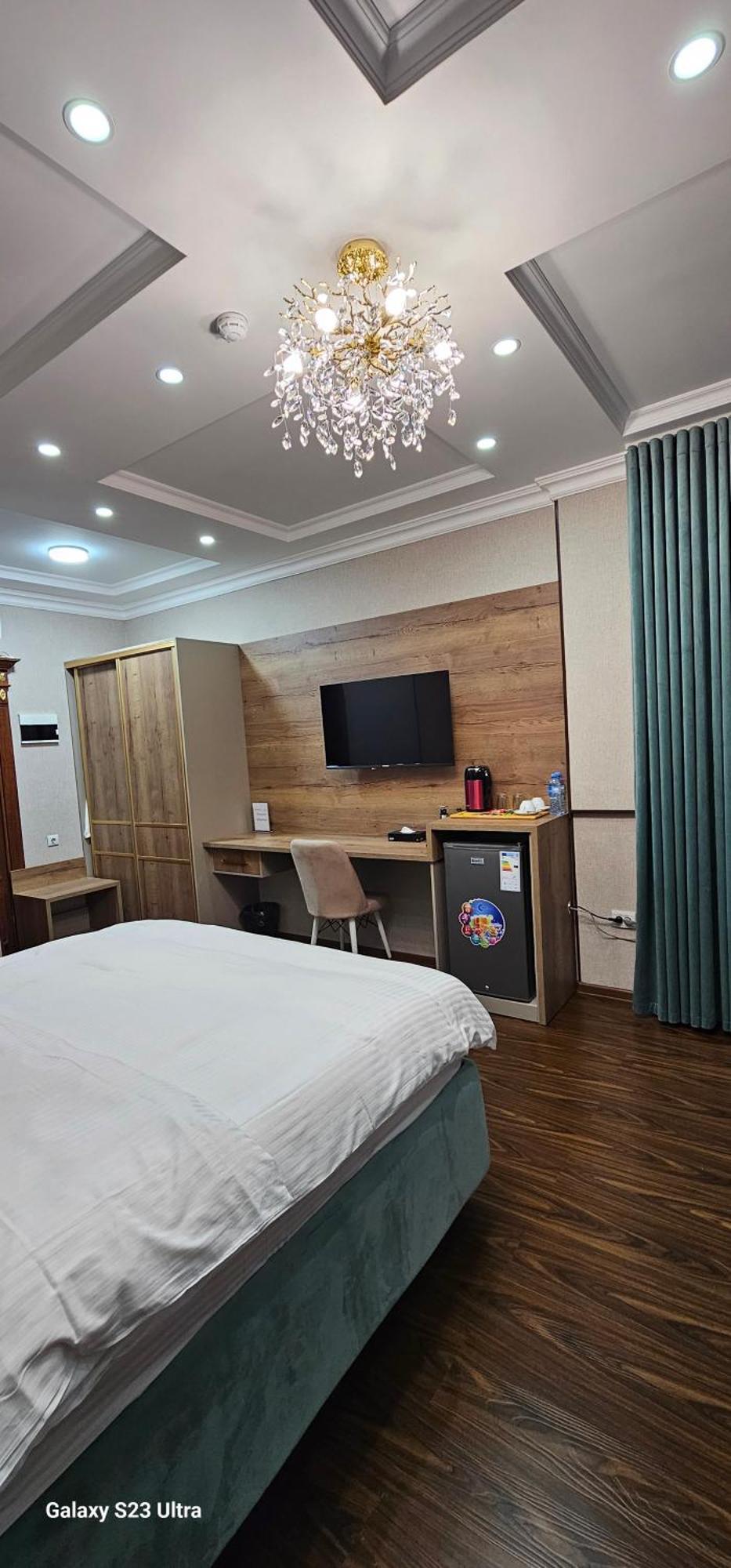 Hotel Sharq Dushanbe Exterior photo